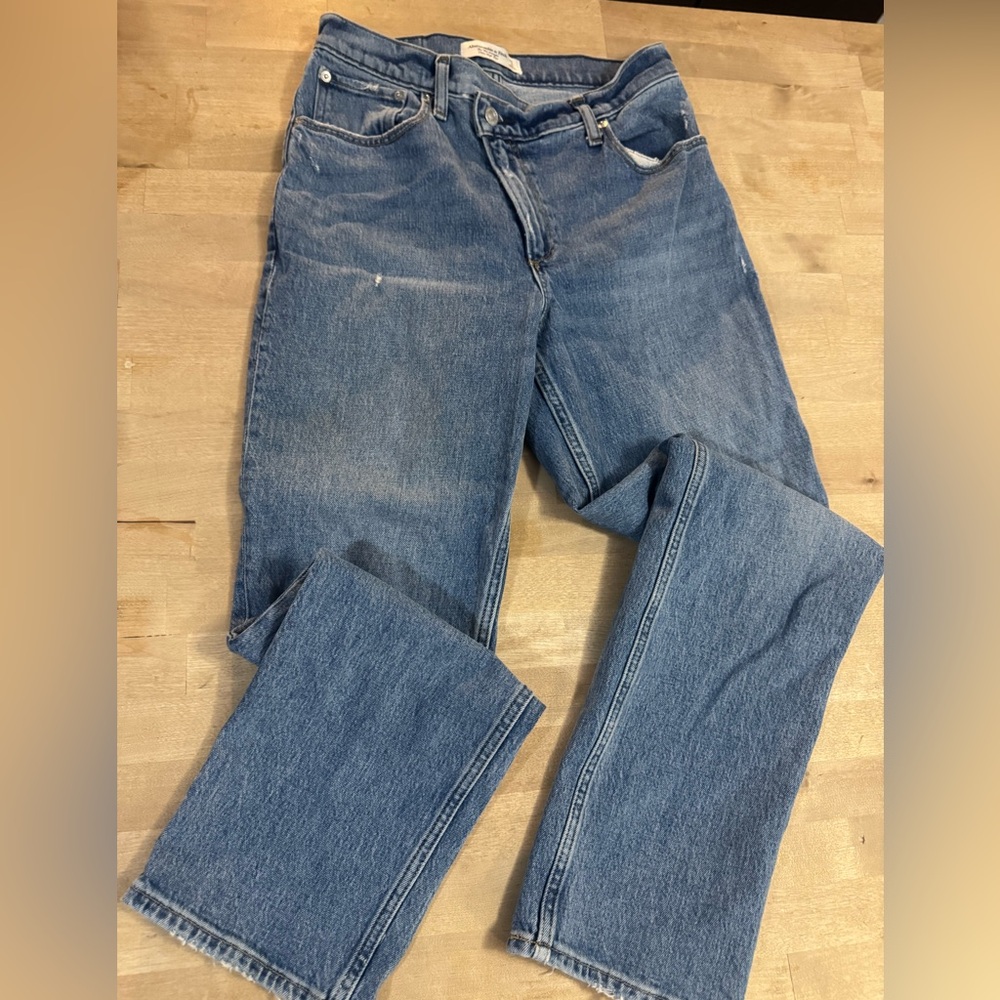 Abercrombie & Fitch Women's 90’s Straight Leg Blue Jeans - Picture 9 of 9